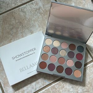 NEW in box Bellame 20-Shade Eyeshadow Palette
